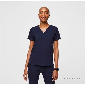 Figs Casma Slim Top NWT